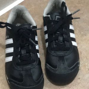 Nice black white play adidas